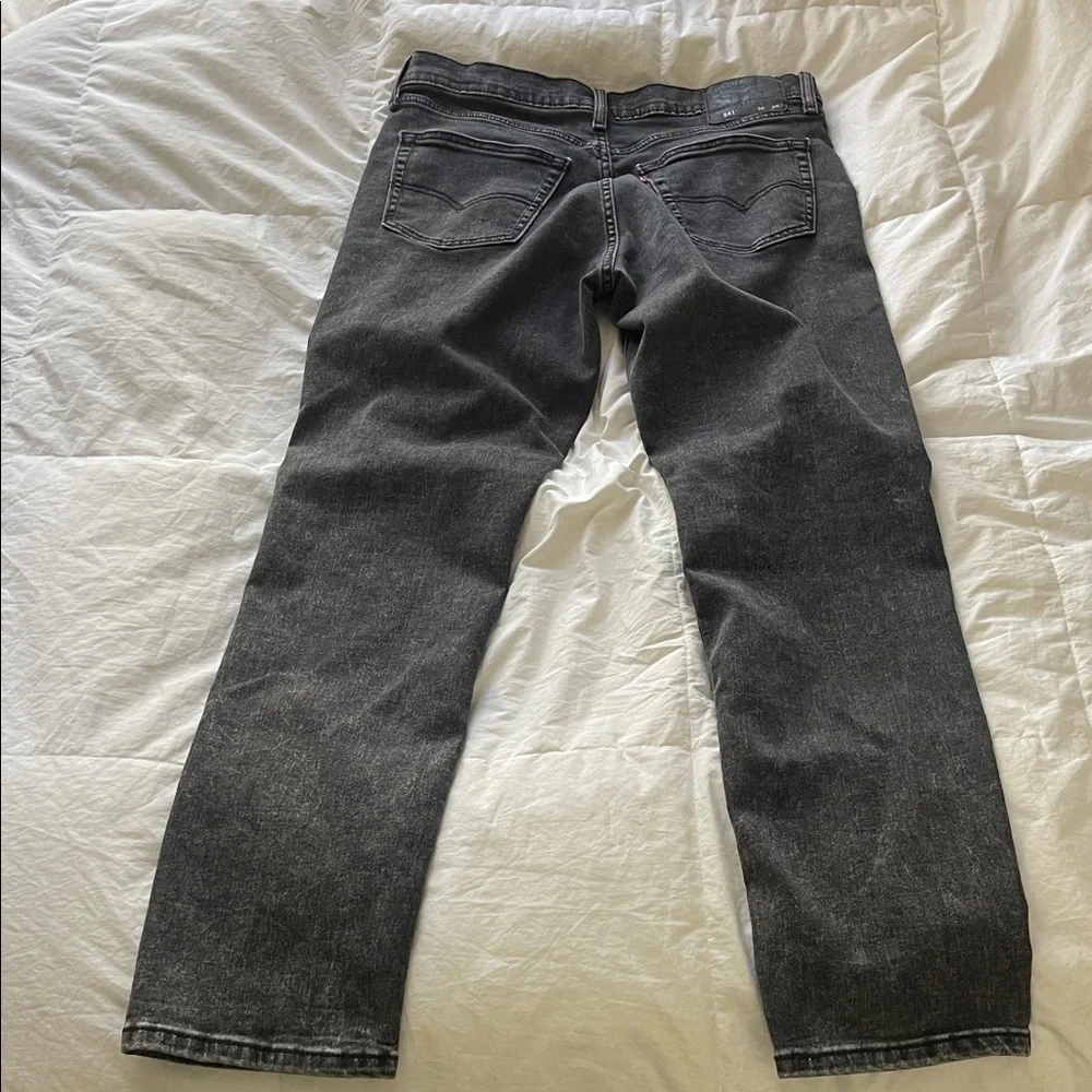 Men’s Levi's Dark Gray 541 Jeans - Picture 3 of 3